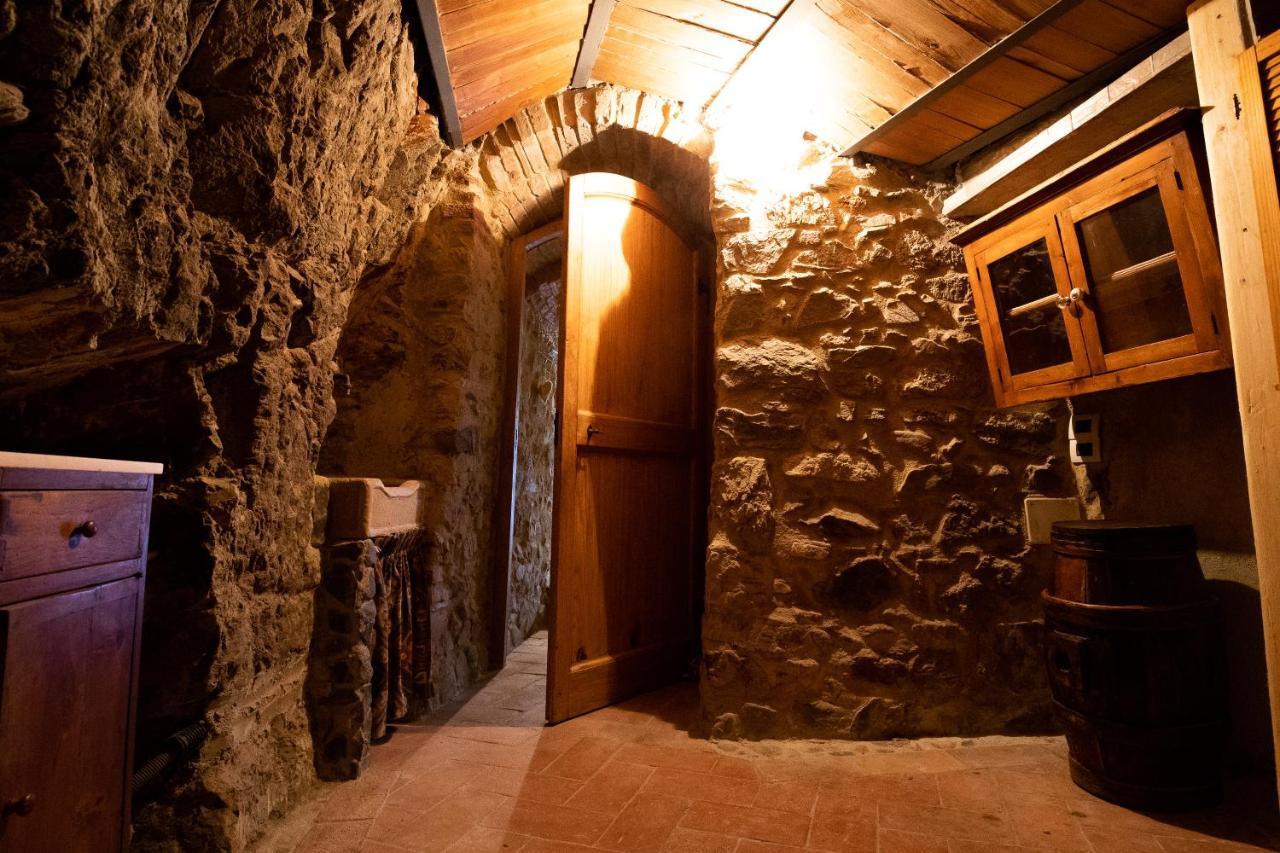 La Casetta Nel Borgo Castelnuovo di Val di Cecina Bagian luar foto