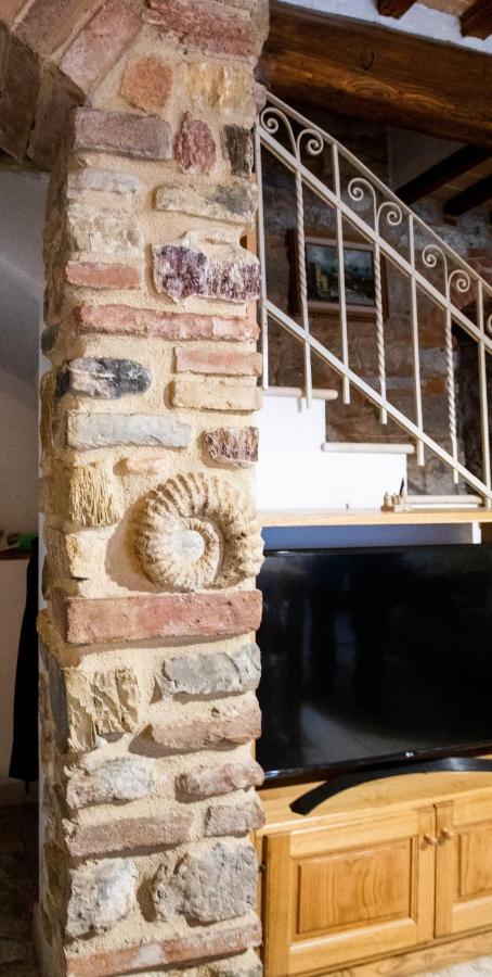 La Casetta Nel Borgo Castelnuovo di Val di Cecina Bagian luar foto