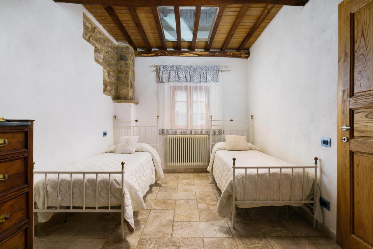 La Casetta Nel Borgo Castelnuovo di Val di Cecina Bagian luar foto